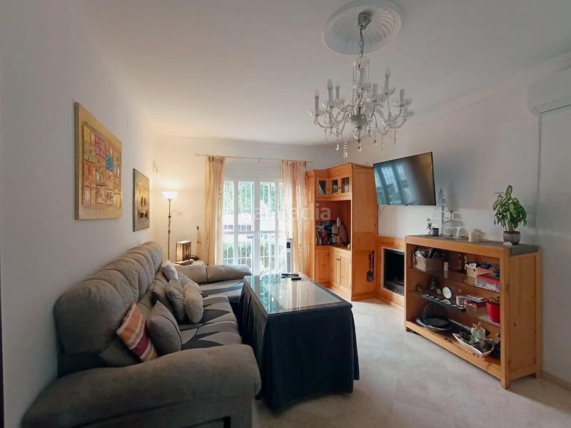 Foto 753b9a0a-f704-44d9-90df-2ac5896fdaa5. Chalet fantástico chalet con piscina en Los Gallos Chiclana de la Frontera