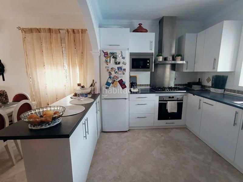 Foto b1f3874d-037a-4230-8ad9-14ba791ad018. Chalet fantástico chalet con piscina en Los Gallos Chiclana de la Frontera