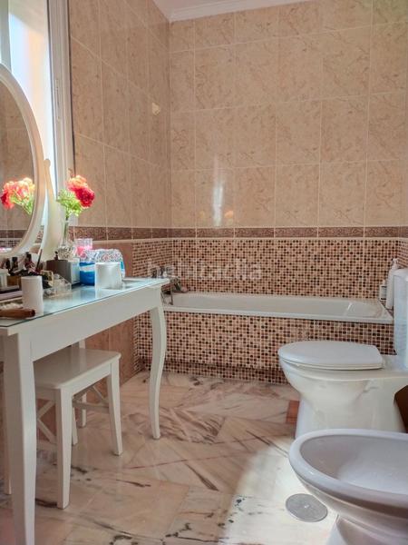 Foto c8a3e6d1-0ff1-476a-ac5f-67269e875fd3. Xalet amb piscina a Los Gallos Chiclana de la Frontera