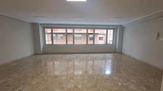 Miete Geschäftsraum in Onda. Local com. en alquiler en onda.