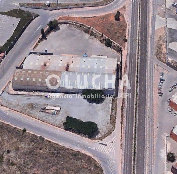 Foto 297dab9f-eca3-4b75-a2df-23f037988bce. Nau industrial a Onda