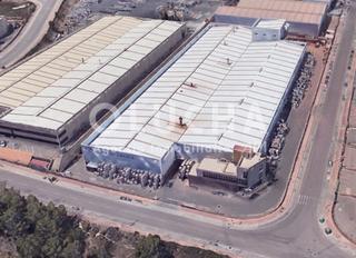 Fabrikhalle in Onda. Nave industrial en venta en onda.