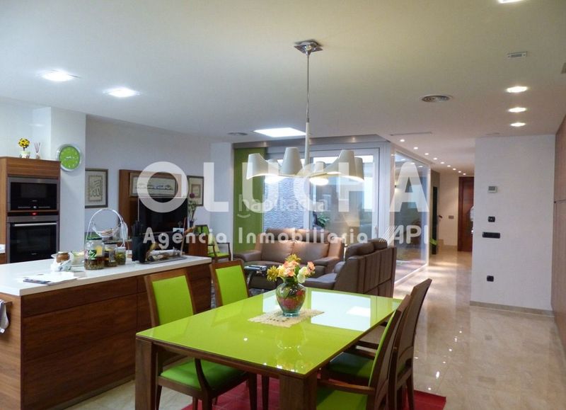 Foto c4ebffd5-3bcb-40d0-96c3-654a8d7f47c3. Casa amb aparcament a Centro Villarreal / Vila - real