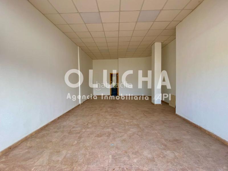 Foto 89cbe6ad-1c8c-41e3-a546-8e099a6a0541. Location local commercial dans Onda