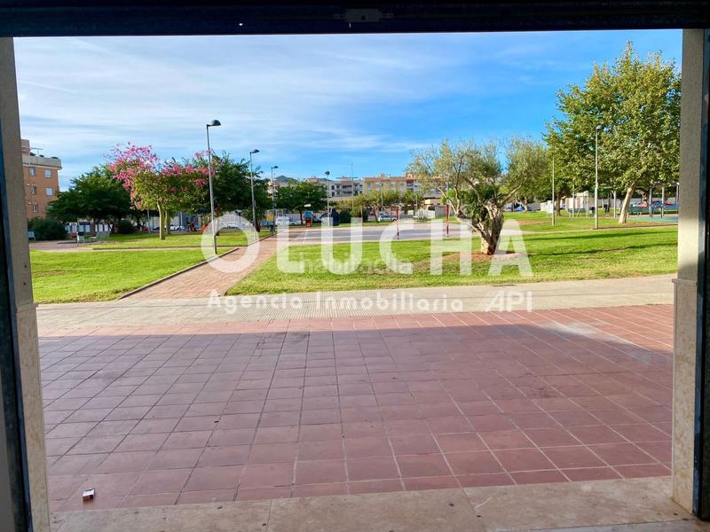 Foto db87d6af-0888-4e8e-9fac-a4bb49cea943. Location local commercial dans Onda