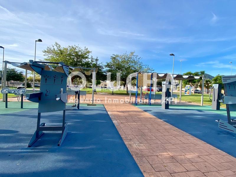 Foto 15bb6e50-c354-4939-960d-5e997be4833c. Rent business premise in Onda