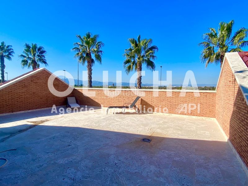 Foto 10fd5ed7-c29f-41ce-81b0-3ba2e432152e. Xalet a Playa Burriana