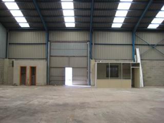 Rent Industrial building in Llombai. Nave industrial en alquiler en burriana.