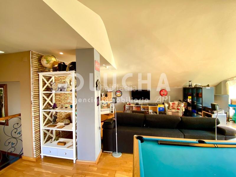 Foto b7f7f74a-b95d-4d7c-85f1-d60f3d0a9dc8. Chalet in Onda