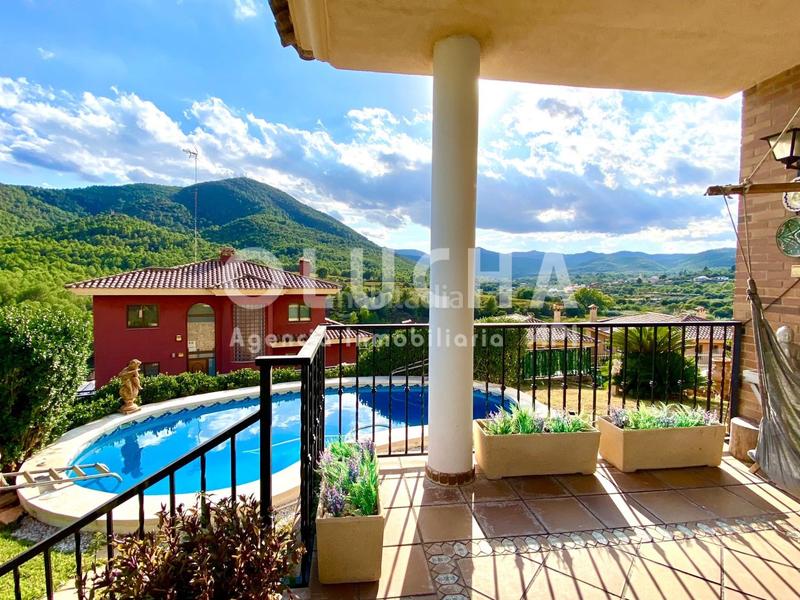 Foto d4bedfdf-dcc7-4a55-8211-d0e36090d5e4. Chalet in Onda