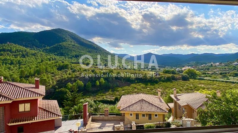 Foto fcc00e15-f158-40d2-a2c9-e9c38a6df413. Chalet in Onda