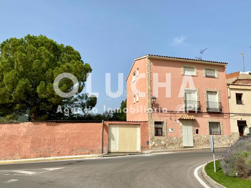 Foto 2a4dbcbf-4035-444f-85bb-06ed141ef803. House with parking in Onda