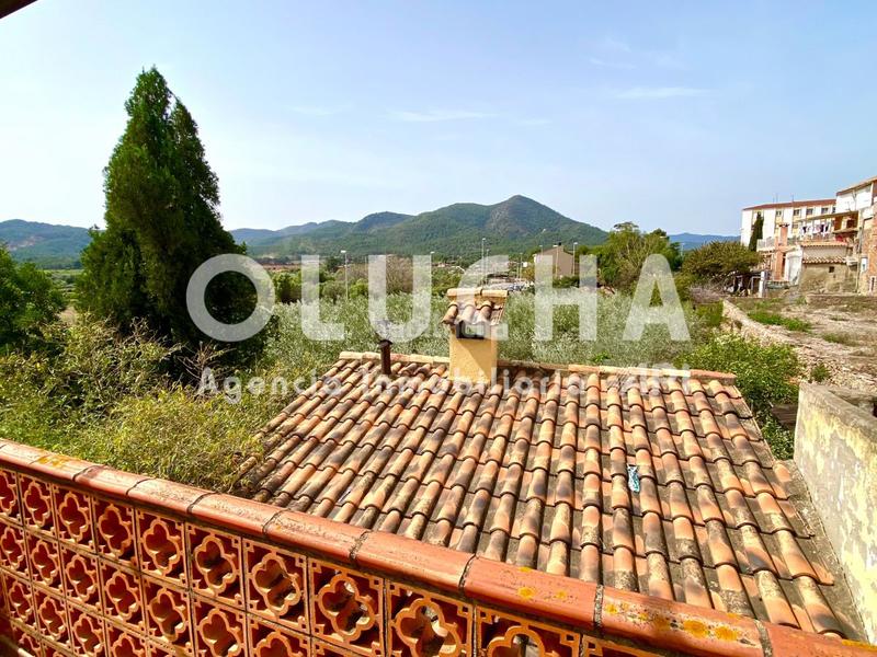 Foto 726edcb0-0a93-4124-ab83-9470a1ccc970. House with parking in Onda