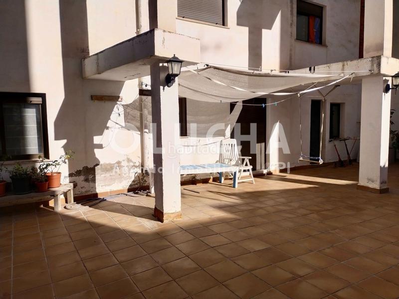 Foto 18f531ee-7a5a-4805-8332-1b0781d78981. Flat with parking in Onda