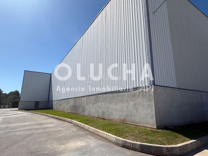 Foto de0f3c13-3605-4452-baf3-b1a6d2cb5b15. Nau industrial a Ribesalbes
