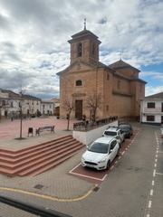Maison jumelée à Nívar. Vivienda ideal para alquiler turístico plaza iglesia nívar