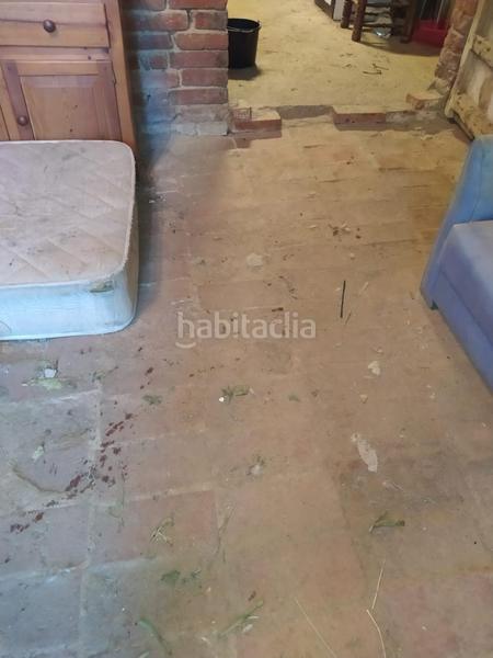 Foto d27ec481-f963-4441-9048-cdde2112f2d6. Masia a Riells i Viabrea