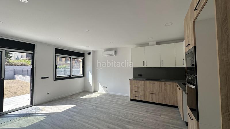 Foto 5b95315d-2cab-456c-a933-0d39b2daa49c. Casa adossada amb calefacció aparcament a Sant Celoni