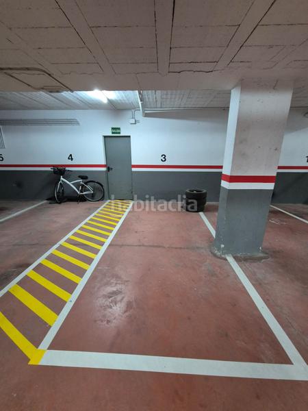 Foto 0d18bbb3-ab9f-492e-8207-509a17f080c1. Alquiler parking coche plaza garaje en Sant Celoni