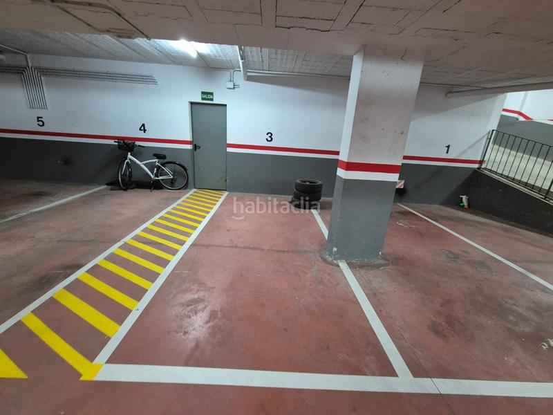 Foto ac7c4039-9d4d-42ff-8674-58e7ffe8249b. Alquiler parking coche plaza garaje en Sant Celoni