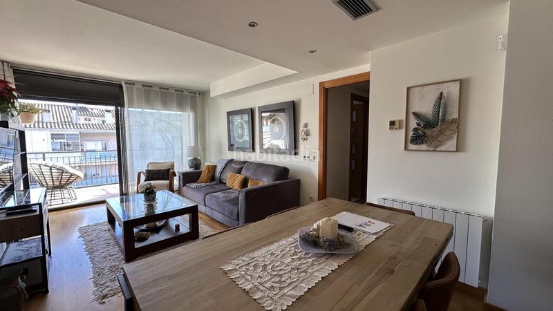 Foto a4d553cc-d4cc-41b0-a20b-c912f8ea0a37. Dúplex amb calefacció aparcament a Sant Celoni