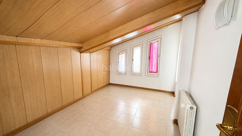 Foto 1df48627-5d6b-446a-b2c3-2e1c67df2074. Casa amb calefacció aparcament a Llinars del Vallès
