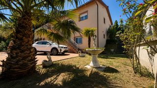Xalet a Riells i Viabrea. Casa en venta en riells i viabrea  urbanización can salvà