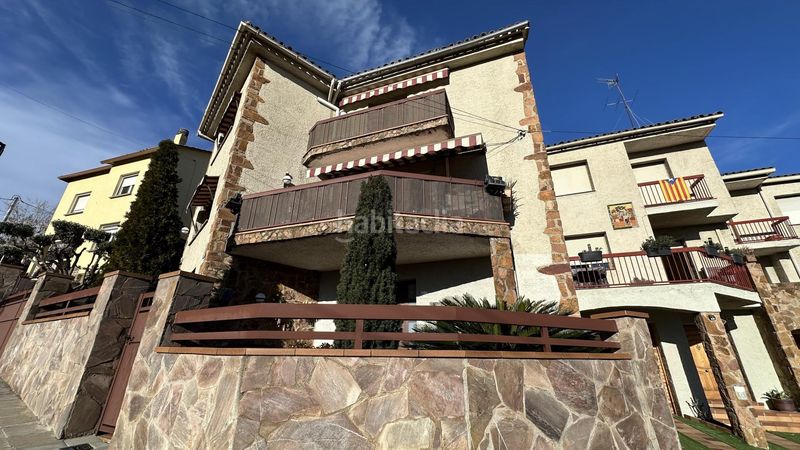 Foto 7d35162f-a5b3-4a48-8339-a588acb813e0. Casa adossada amb calefacció aparcament piscina a Sant Celoni
