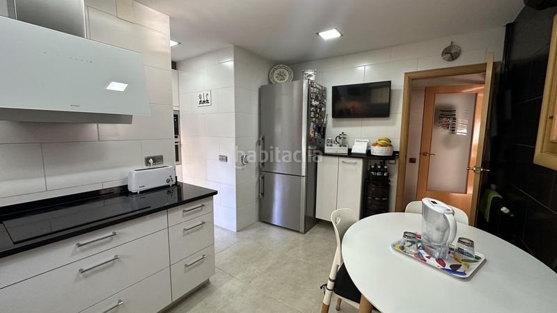 Foto a0148b9b-23ed-4d6c-a27c-8e5945005a12. Casa adossada amb calefacció aparcament piscina a Sant Celoni