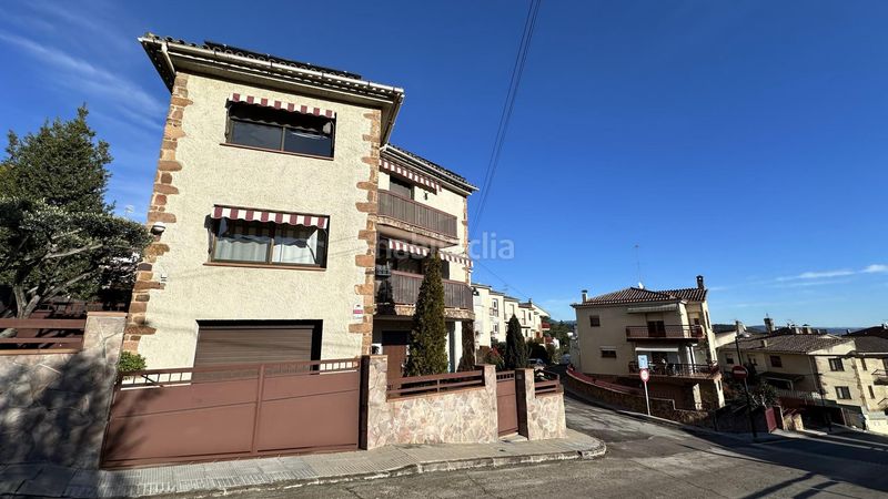 Foto dfa11630-7966-4773-a66b-7199a4ddce04. Casa adossada amb calefacció aparcament piscina a Sant Celoni