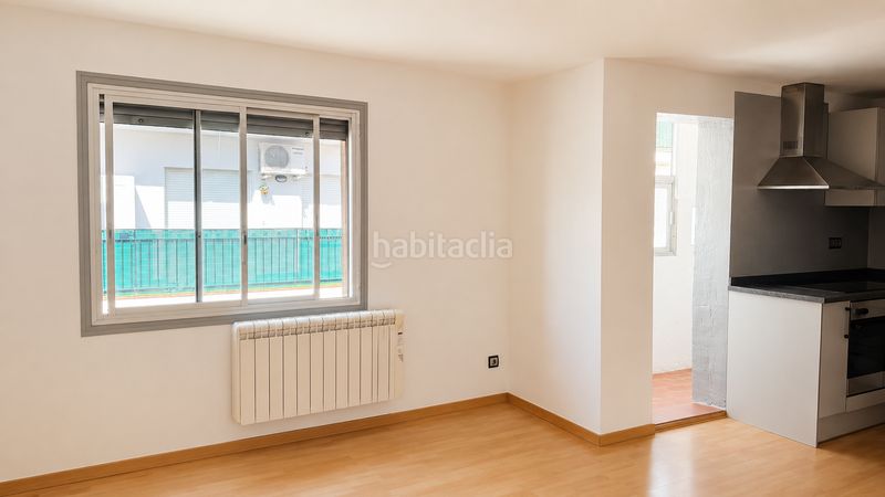 Foto f4ef76d1-d004-4c10-aa9e-7cd9abbef3c8. Pis a Sant Celoni