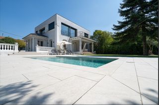 Location Maison à Llinars del Vallès. Alquiler de lujo a tu medida desde una escapada temporal hasta t