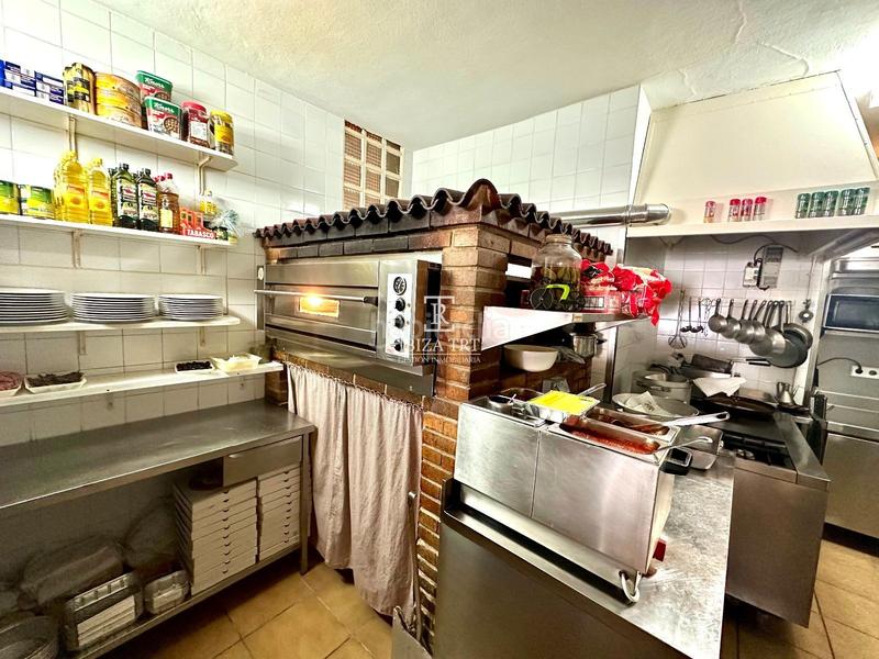 Foto ea757f29-c25b-48ef-a14f-9458b8939df0. Local comercial reconocido local comercial en venta en san antonio de portmany en Sant Antoni de Portmany