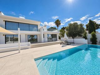 Maison  Carrer de la torre de can negre. Exclusiva villa de lujo en ses torres, santa eulalia