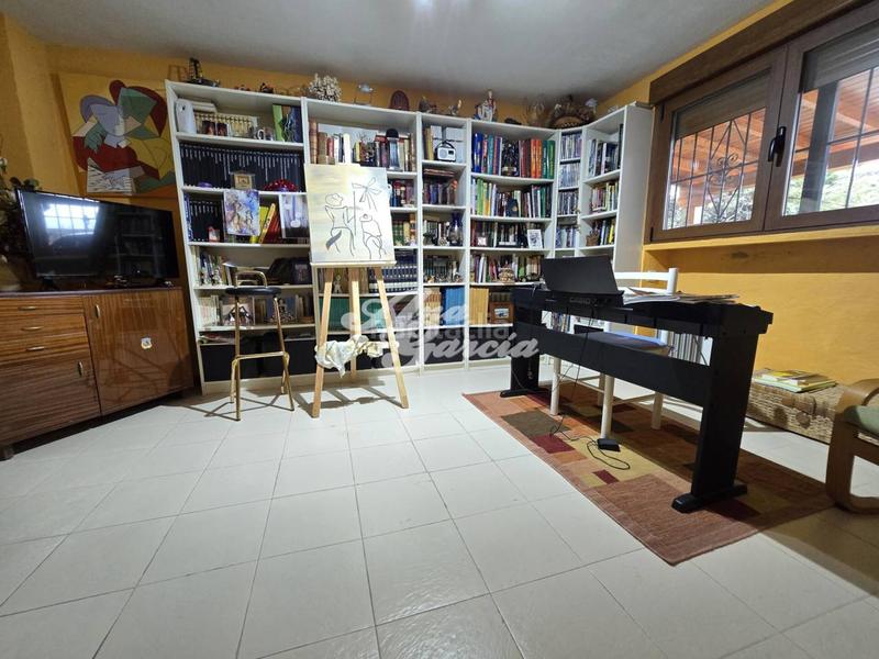 Foto 097f7ba1-4b6d-48f1-8430-63b55cd1b2a4. Haus mit heizung parking pool in El Guijo-Colonia España Galapagar