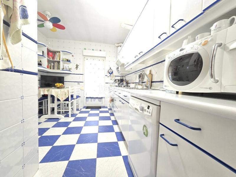 Foto 3a2597e7-f9f1-4a3d-a074-1ab58d51cae5. Haus mit heizung parking pool in El Guijo-Colonia España Galapagar