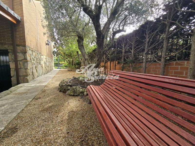 Foto dae704f6-00a5-48be-9db5-b01876a56b7d. Haus mit heizung parking pool in El Guijo-Colonia España Galapagar