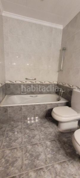 Foto 49a21e97-2b56-404d-a3e3-de77f0604752. Casa adossada amb calefacció aparcament a Sant Pere Nord Terrassa