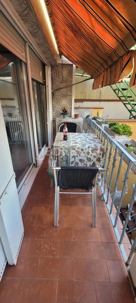 Foto ea7204d3-ac49-4bb4-87e4-568b7082bb91. Casa adossada amb calefacció aparcament a Sant Pere Nord Terrassa