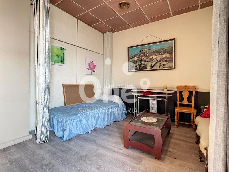 Foto 2c72d92c-7dd5-4e0a-b09f-3d249b1312f4. Local comercial a Santa Rita Paterna