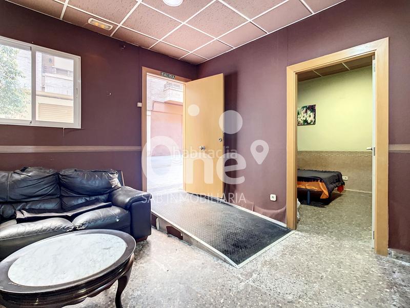 Foto 7da02846-853b-47e0-bf4c-d92f24495fbd. Local comercial a Santa Rita Paterna