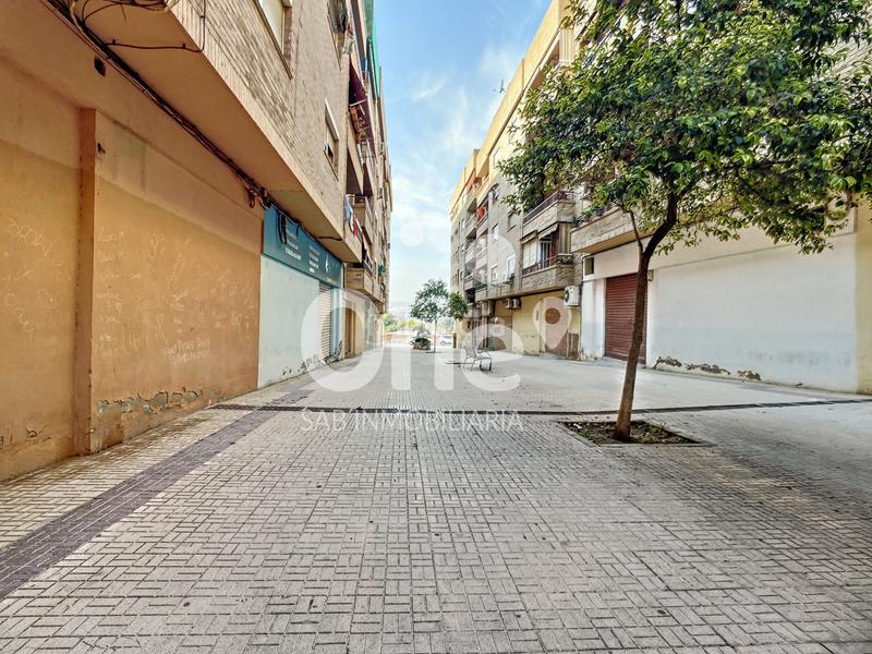 Foto b8a9406d-6800-47f9-811f-f58d29aa3030. Local comercial a Santa Rita Paterna