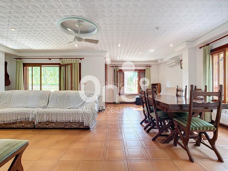 Foto bca86af3-2fca-4c85-bc00-7cc2d3dbf786. Chalet mit parking pool in El Bosque Chiva