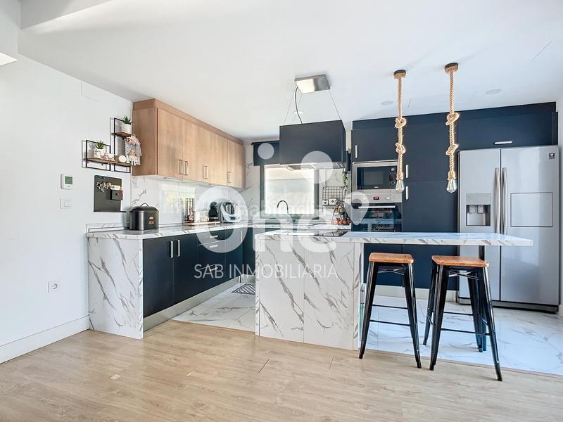 Foto 23fa2118-5f9e-4e98-88a5-d57894c2553f. Chalet one sab inmobiliaria presenta en exclusiva espectacular villa de lujo en montesano: diseño y exclusividad. en San Antonio de Benagéber