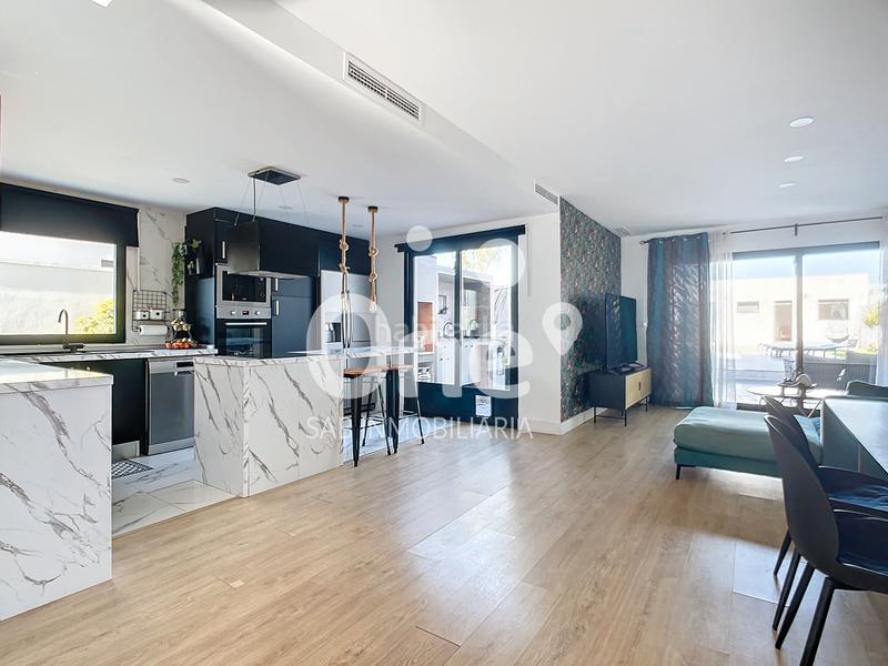 Foto 6ee1b97a-9a55-442a-abe9-6a487c5759b6. Chalet one sab inmobiliaria presenta en exclusiva espectacular villa de lujo en montesano: diseño y exclusividad. en San Antonio de Benagéber