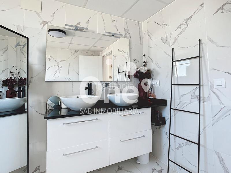 Foto f25bcae0-cb91-4034-b202-16c6a7f86c4c. Chalet one sab inmobiliaria presenta en exclusiva espectacular villa de lujo en montesano: diseño y exclusividad. en San Antonio de Benagéber