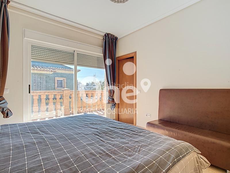 Foto 01937422-e012-4d23-a227-6a467f14153d. Chalet dans calle alcublas 16 dans El Carme-Sant Agustí-Bonavista Eliana (l´)