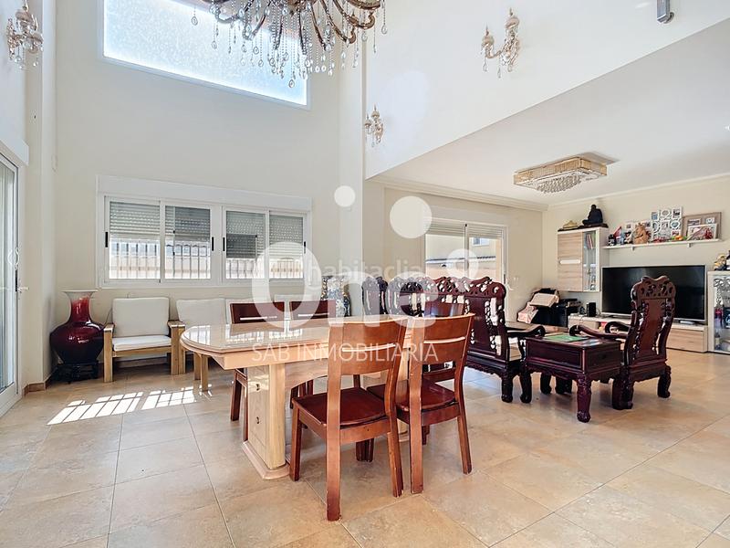 Foto 8fadfbfb-e513-43e7-a975-5760546f27a0. Chalet dans calle alcublas 16 dans El Carme-Sant Agustí-Bonavista Eliana (l´)