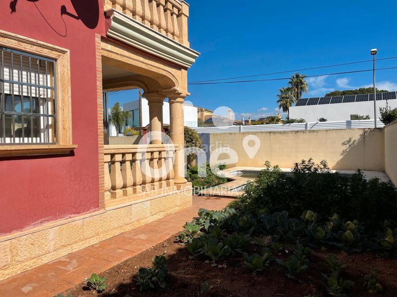 Foto a90ee2f4-74c9-4c31-8d4b-0ad8f1545eb1. Chalet dans calle alcublas 16 dans El Carme-Sant Agustí-Bonavista Eliana (l´)