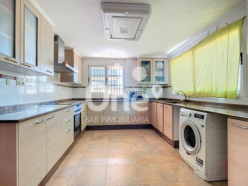 Foto e479b1fb-7ed7-4105-90f9-54ea6af28f82. Chalet dans calle alcublas 16 dans El Carme-Sant Agustí-Bonavista Eliana (l´)